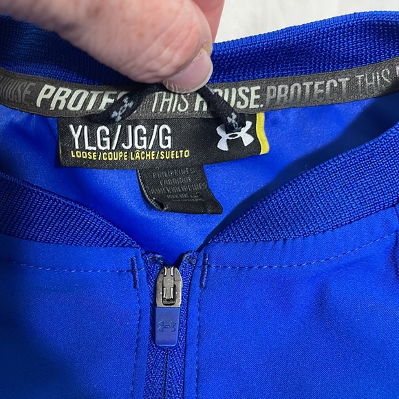 Under Armour Performance 1/4 Zip Blue with White Stripe YL - Picture 3 of 5
